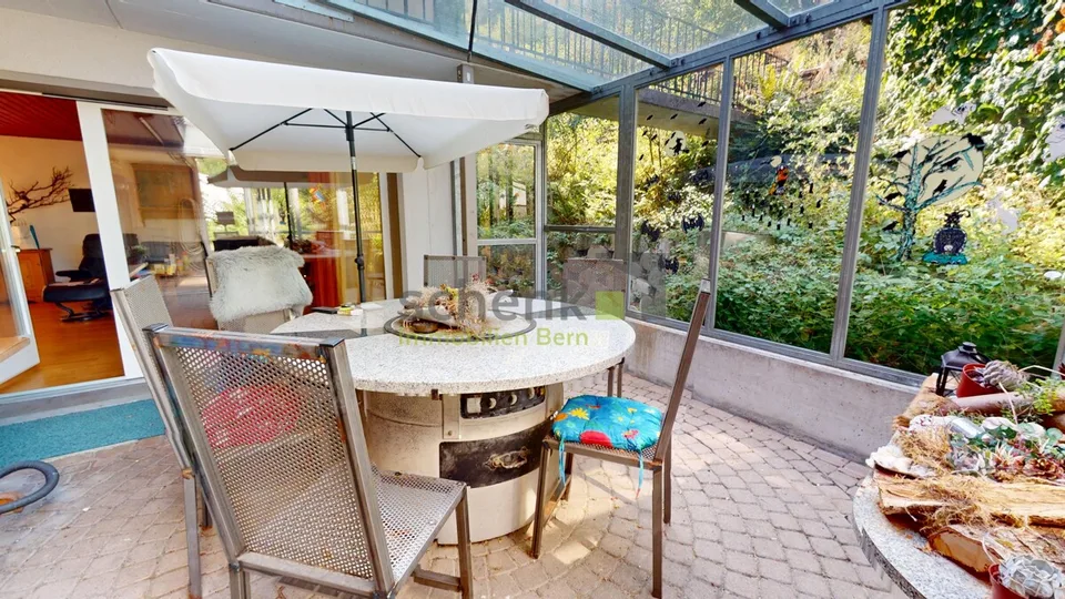 Spacious apartment with winter garden