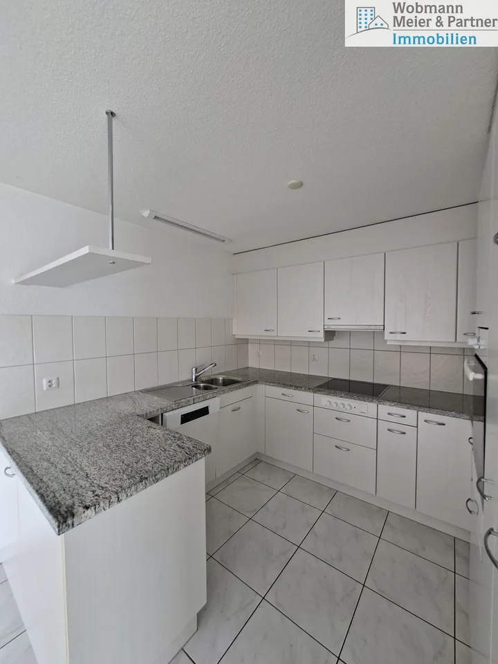 Helle Familienwohnung an ruhiger Lage