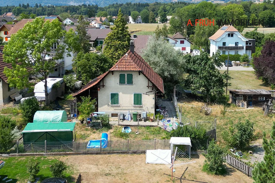 Terrain polyvalent avec potentiel de développement