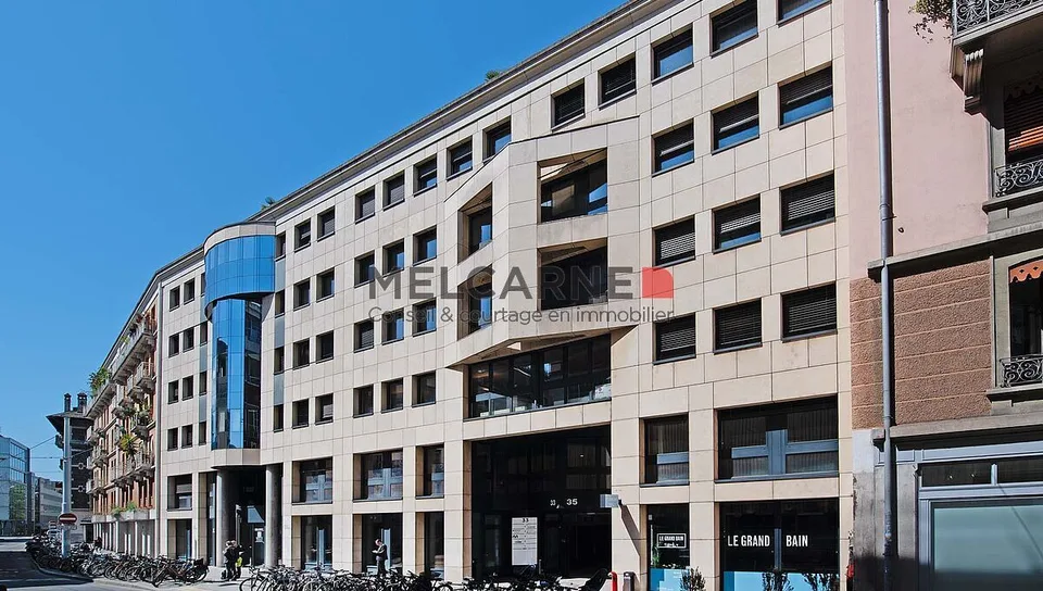 Uffici di circa 206 m² in affitto nel cuore del quartiere dei Bains