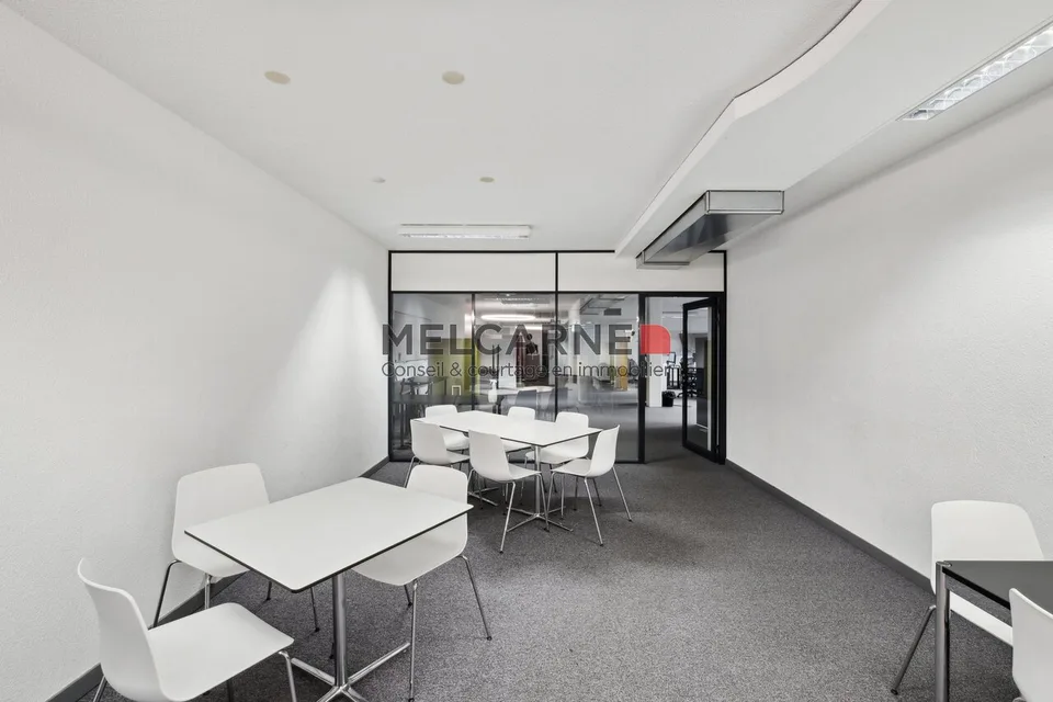 Uffici di circa 206 m² in affitto nel cuore del quartiere dei Bains
