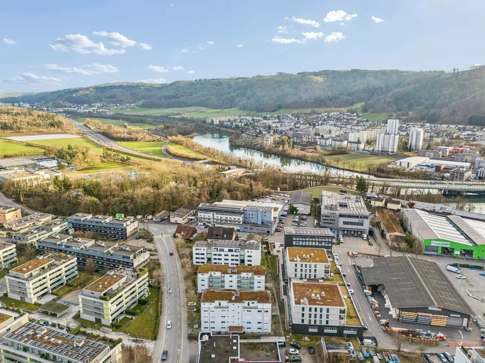 Appartement moderne 4.5 pièces avec balcon et garage à Wettingen