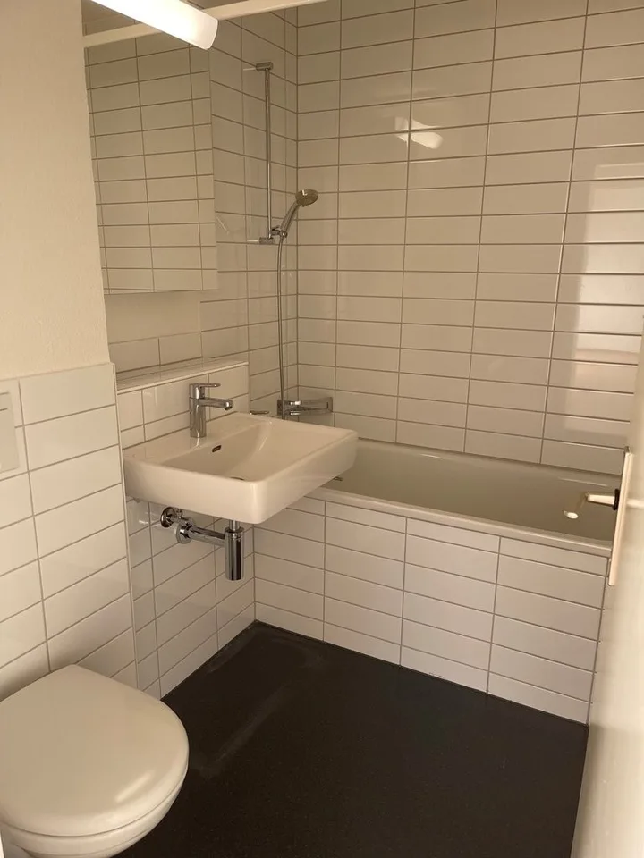2.0 Zimmer Wohnung mit Gartensitzplatz