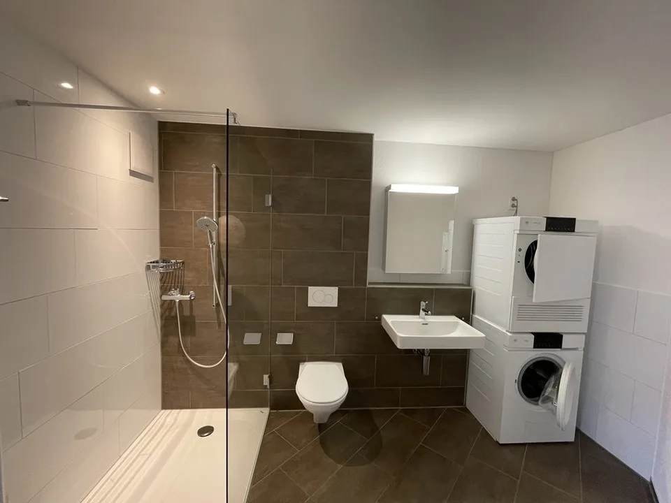 Helle, moderne Wohnung an ruhiger Lage