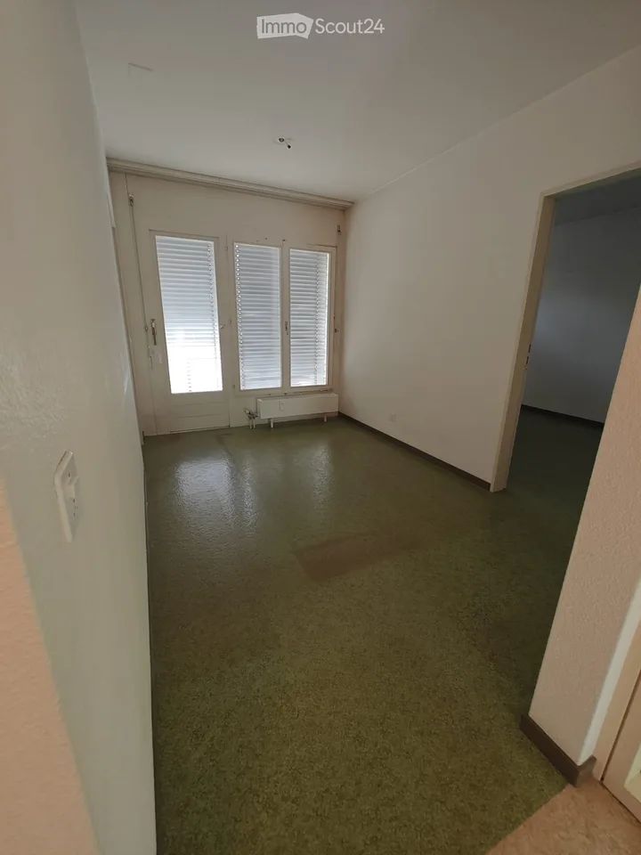 Incantevole appartamento di 4.5 locali in una zona tranquilla a Ettingen
