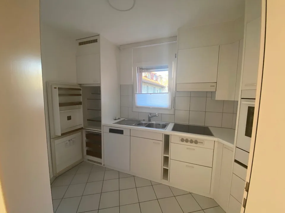 Helle 2,5-Zimmer-Wohnung mit Balkon und Weitsicht am Zürichberg