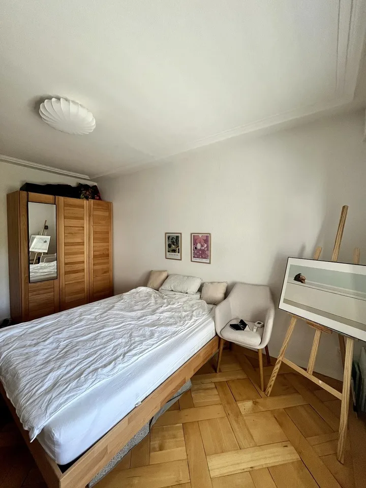 Sonniges Zimmer im Herzen von Zürich / Sunny Room in Central Zurich