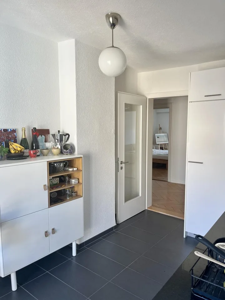 Sonniges Zimmer im Herzen von Zürich / Sunny Room in Central Zurich