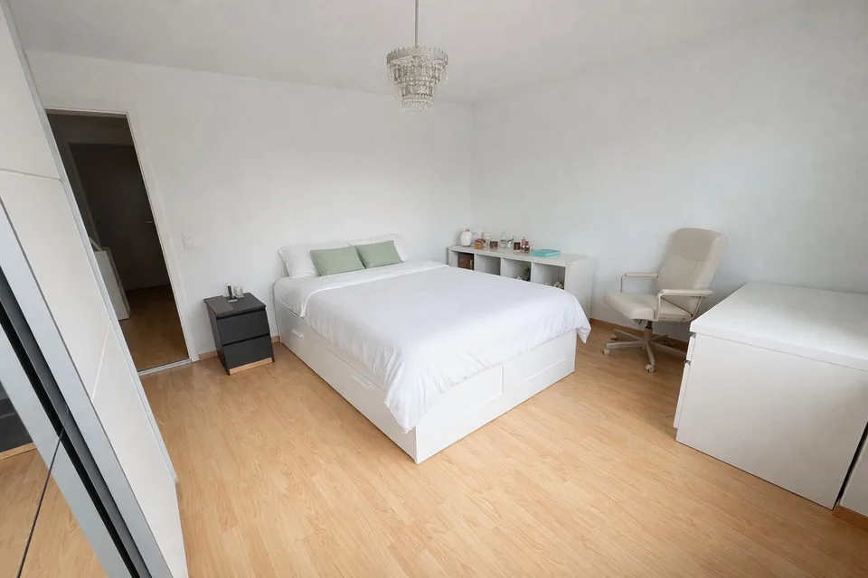 Large Furnished Room in Kloten Available from Mid-October