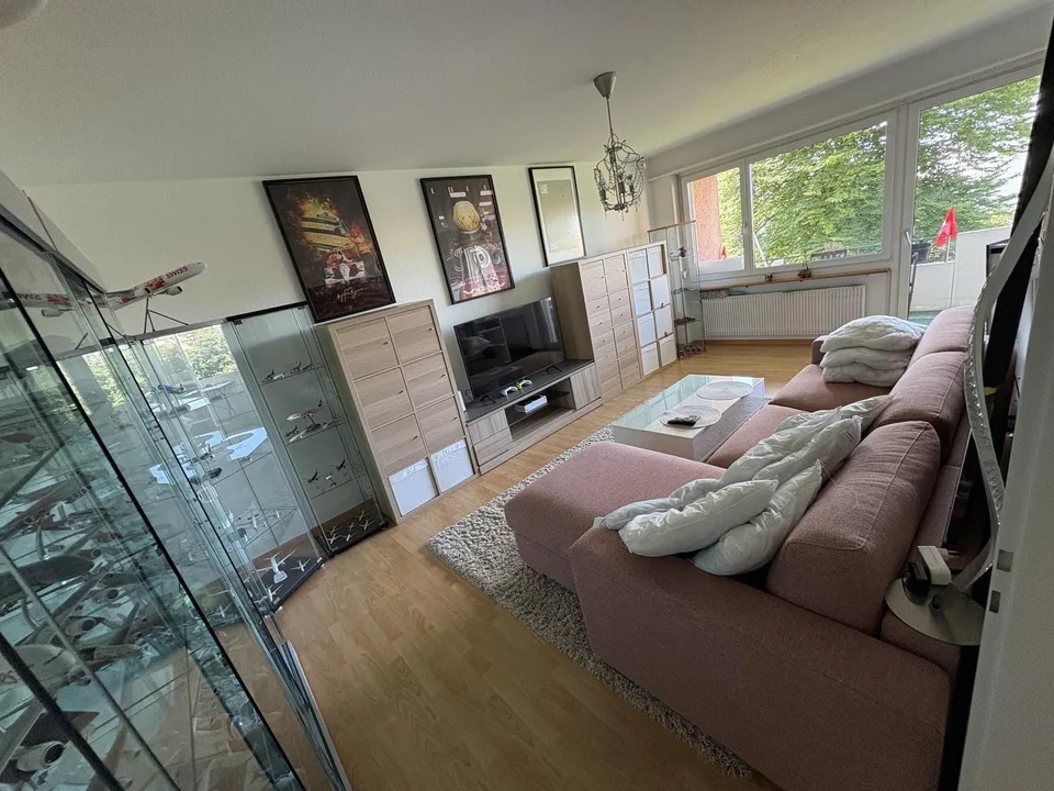 Large Furnished Room in Kloten Available from Mid-October