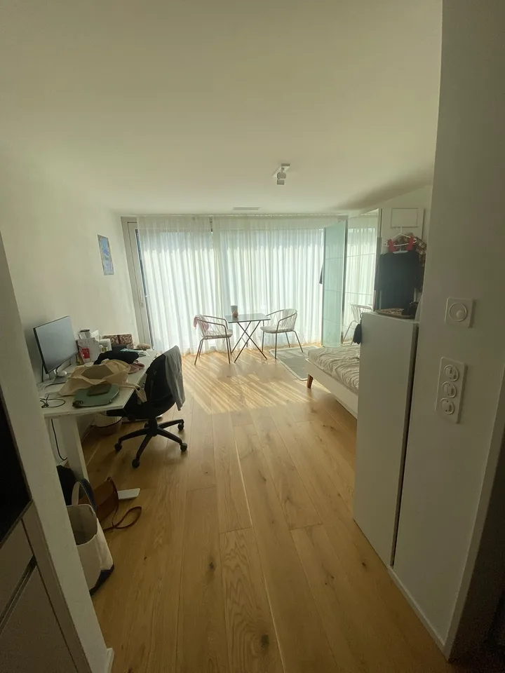 Untermiete helle und moderne 1.5 Zimmerwohnung in Witikon