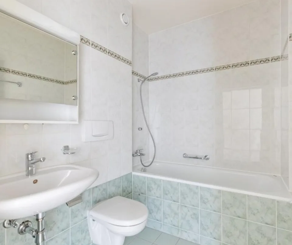 Urgent! Lease takeover, 4 rooms in Champel/Florissant, from October 1st