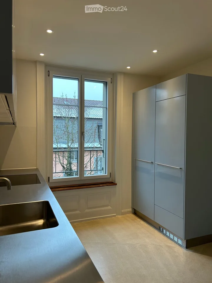 Charming 2-room apartment with balcony on Blockweg 7 in 3007 Bern
