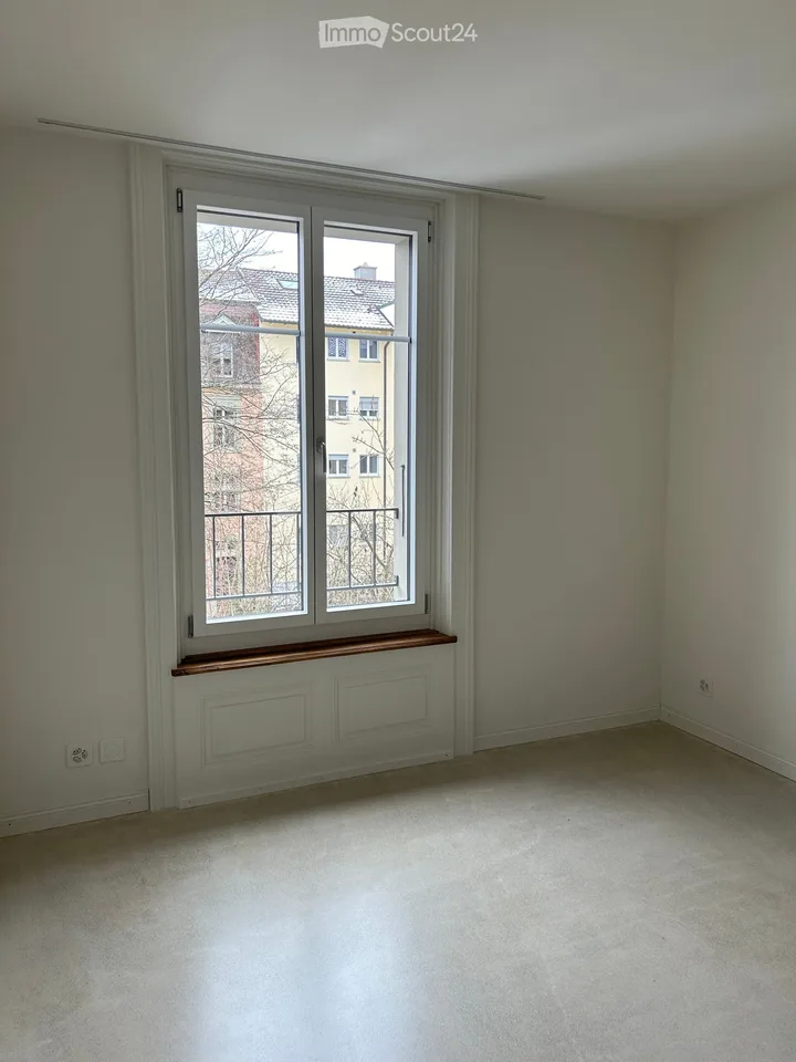 Charming 2-room apartment with balcony on Blockweg 7 in 3007 Bern