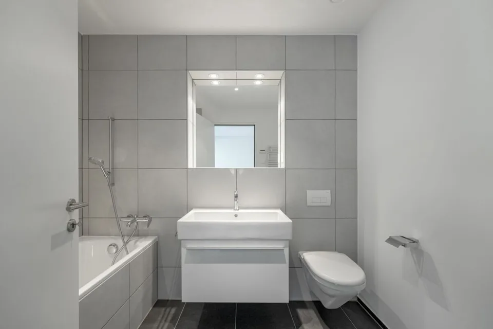 Moderne Eigentumswohnung mit eigenem Garten: 120 m² pures Grün