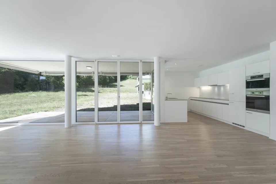 Moderne Eigentumswohnung mit eigenem Garten: 120 m² pures Grün
