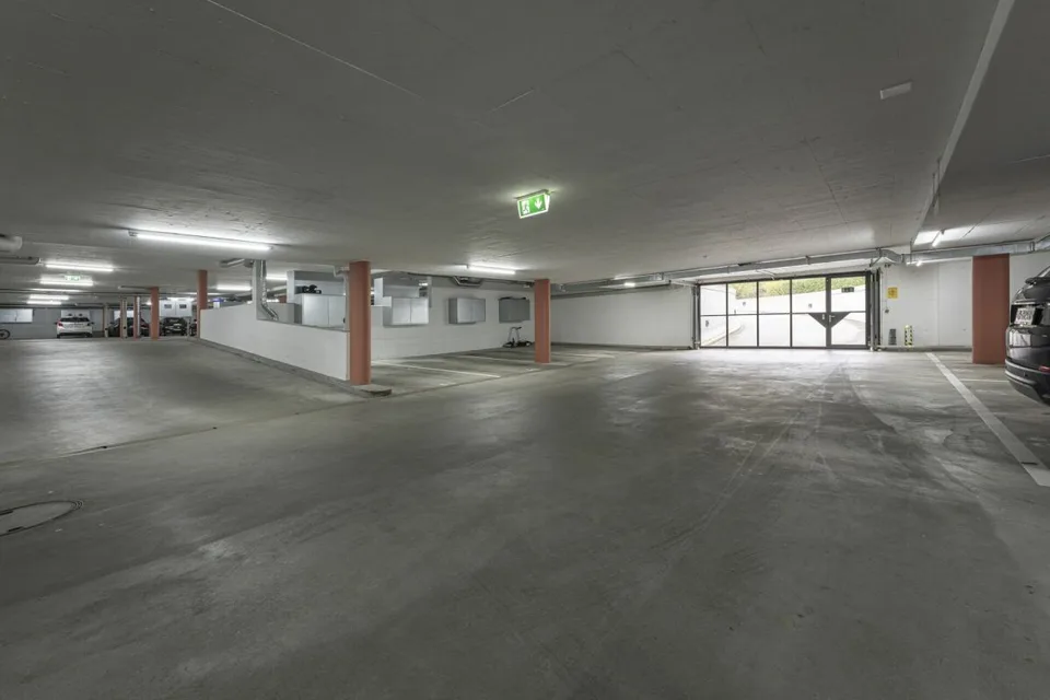 Moderne Eigentumswohnung mit eigenem Garten: 120 m² pures Grün