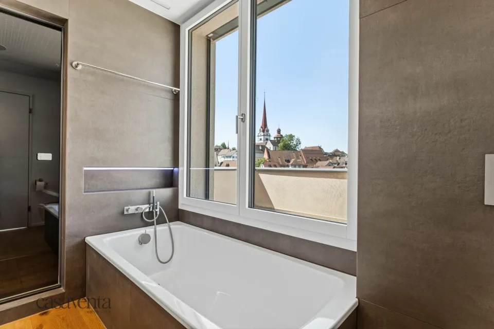 BANKENGEPRÜFT BESTÄTIGT Exklusive Attikawohnung mit traumhafter Aussicht über die Altstadt von Beromünster