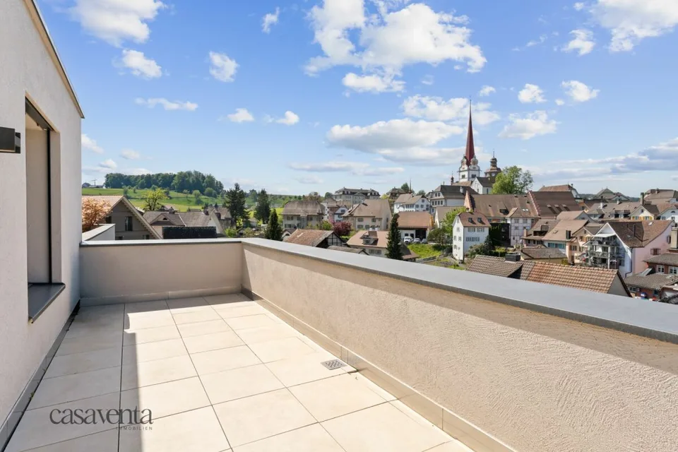 BANKENGEPRÜFT BESTÄTIGT Exklusive Attikawohnung mit traumhafter Aussicht über die Altstadt von Beromünster