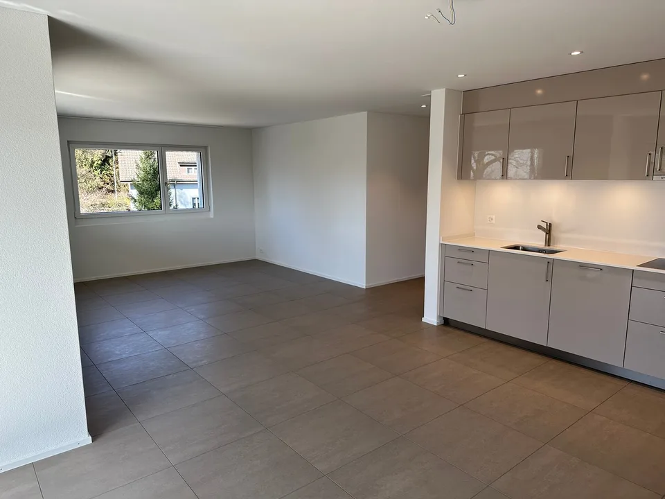 Sunny 3.5-room apartment on the 2nd floor