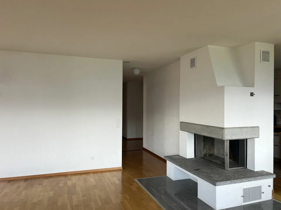 Appartement 4.5 pièces 1er étage avec vue sur le lac au centre de Beatenberg