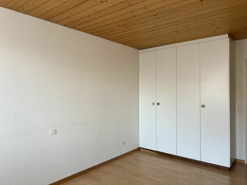 Appartement 4.5 pièces 1er étage avec vue sur le lac au centre de Beatenberg