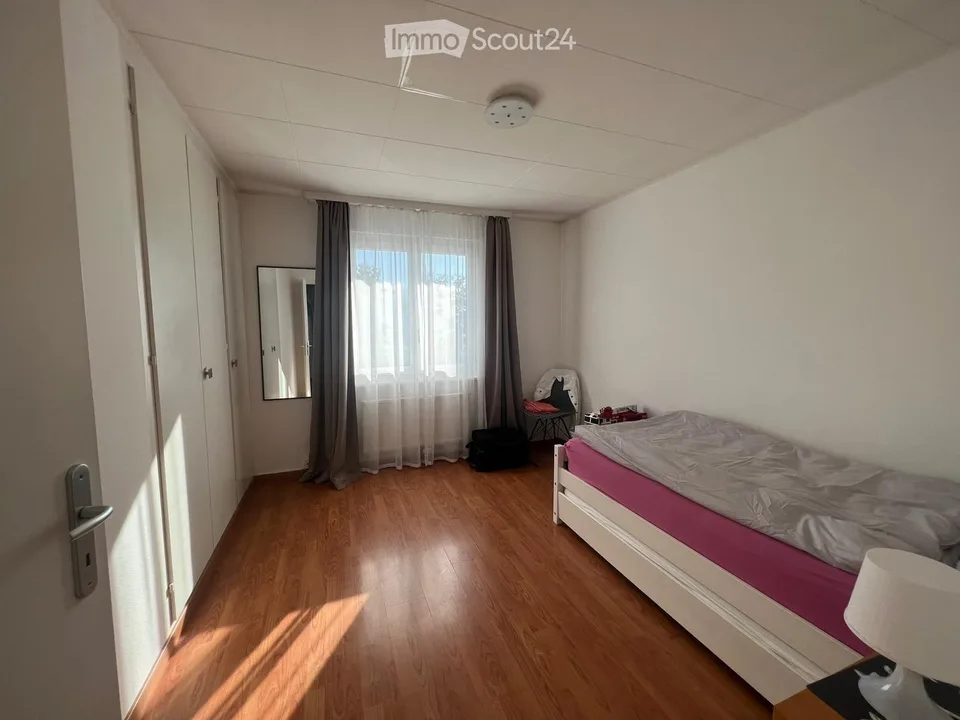 Spacious 4.5-room apartment in Mont-Pèlerin