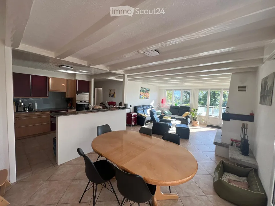 Spacious 4.5-room apartment in Mont-Pèlerin