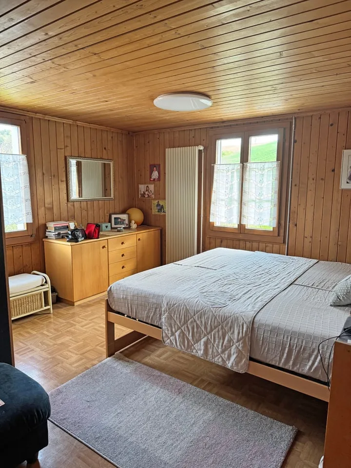 Casa per generazioni o due famiglie con spazio per tutto!