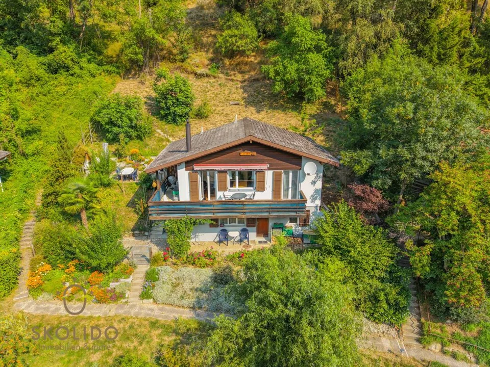 Idyllisches Chalet in mitten der schweizer Alpen mit Umschwung