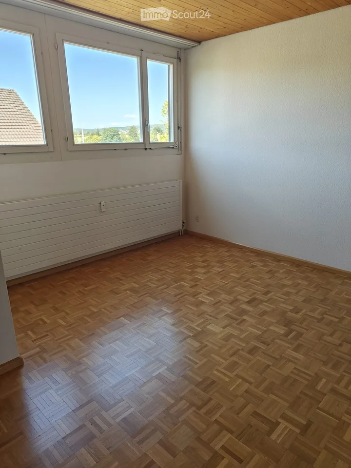 Delizioso appartamento mansardato di 1,5 locali a Ettingen