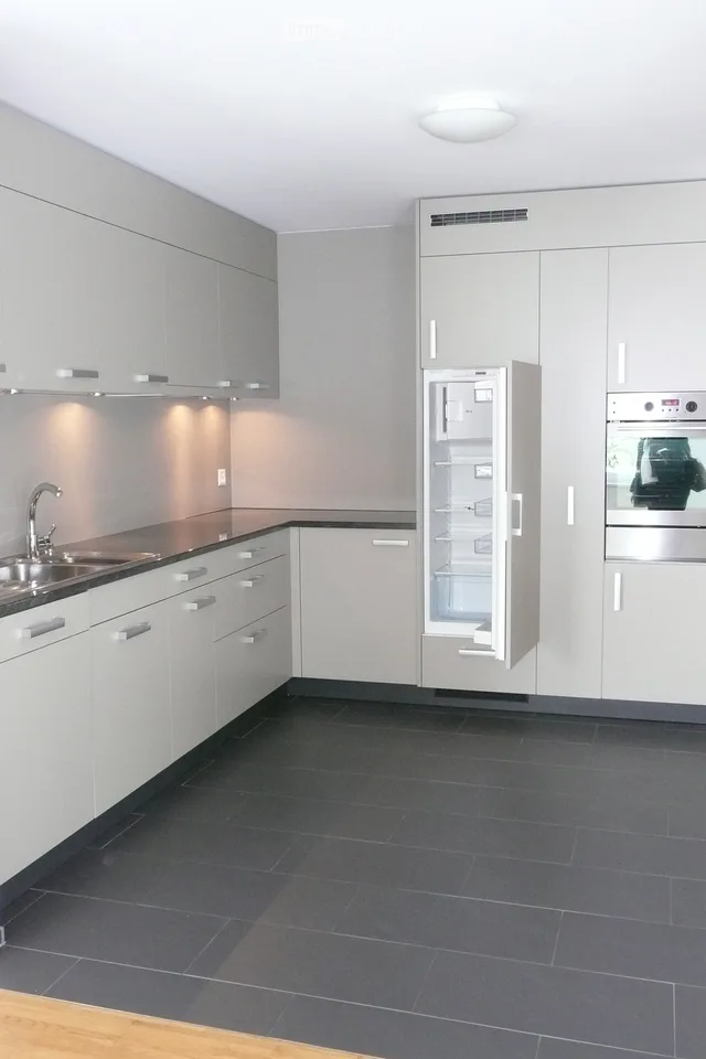 Helle 2 1/2 Zi-Wohnung mit gedecktem Gartensitzplatz - ca. 69 m2