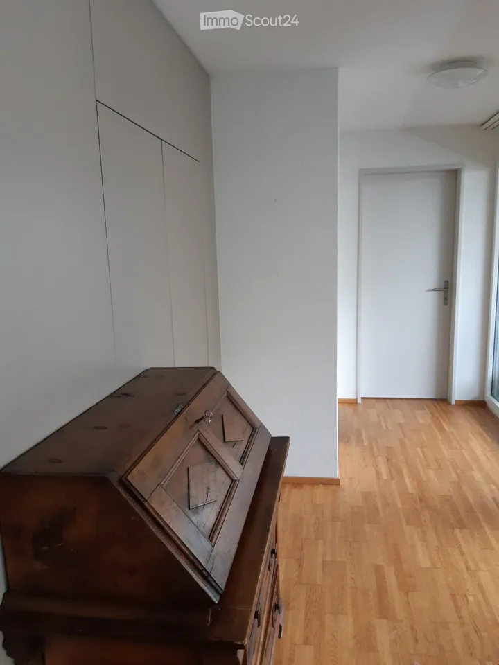 Helle 2 1/2 Zi-Wohnung mit gedecktem Gartensitzplatz - ca. 69 m2