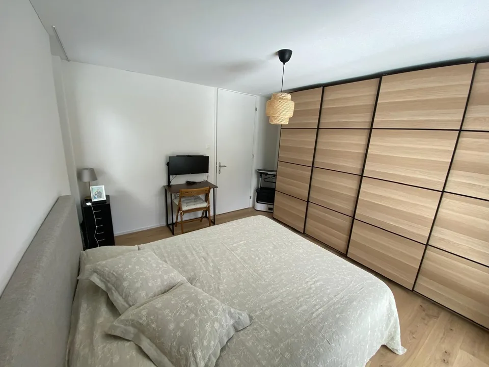 Modern & Sonniges 2.5-Zimmer Apartment in Wipkingen Nahe der Limmat
