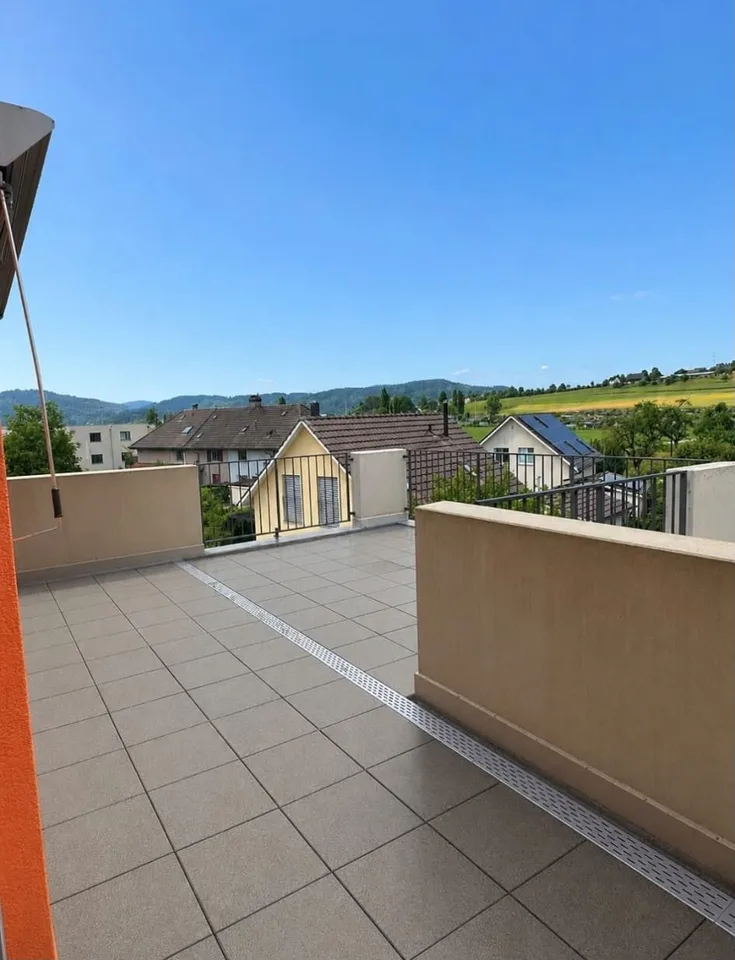 Attic bright and spacious apartment ideal for all who love peace and nature.