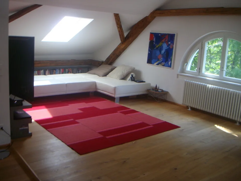 Helle 2.5-Zimmer Wohnung in Zürich Seefeld, inkl. Parkplatz