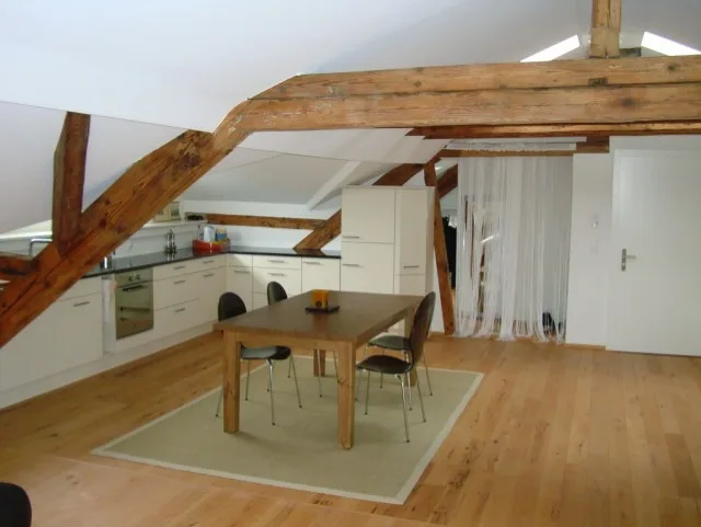 Helle 2.5-Zimmer Wohnung in Zürich Seefeld, inkl. Parkplatz