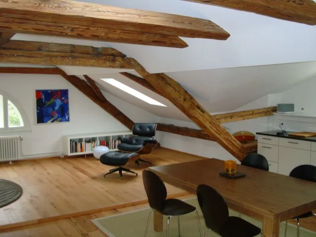 Helle 2.5-Zimmer Wohnung in Zürich Seefeld, inkl. Parkplatz