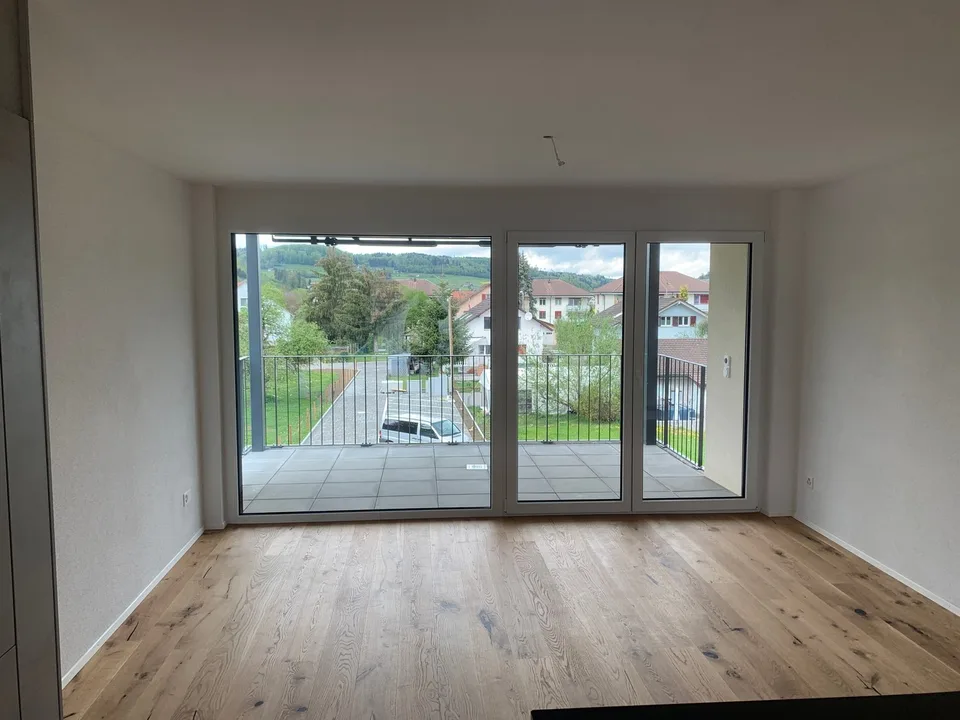 Super schöne Gartenwohnung mit Wintergarten.