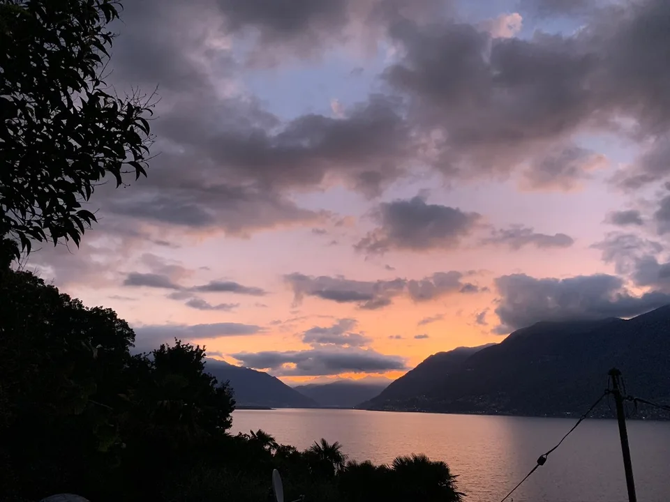 Spacious 5,5 rooms with garden and terrace overlooking the lake in Brissago