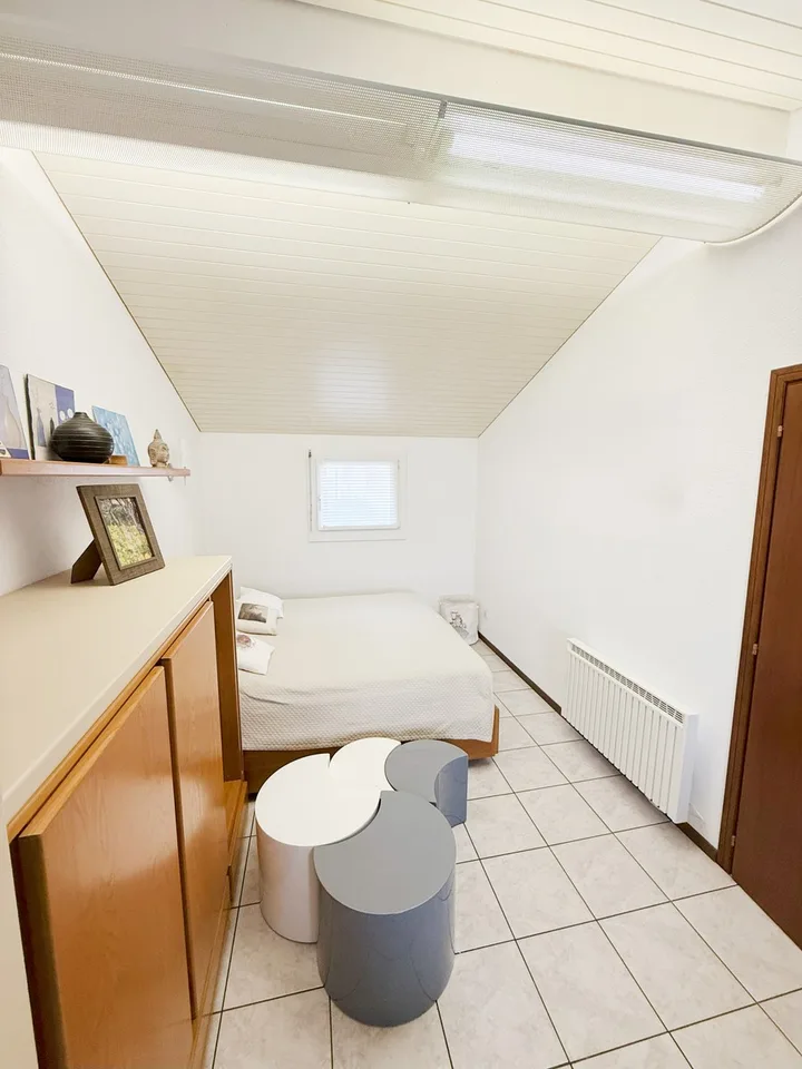 Beautiful 6.5 room house renovated to a medium to high standard with a garden.