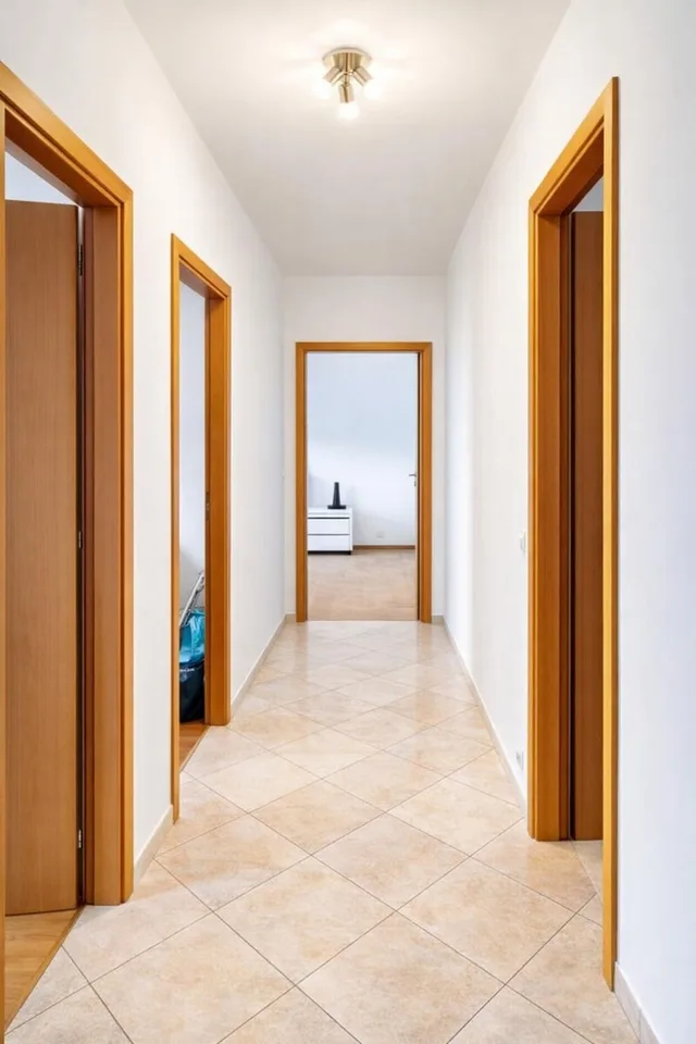 Sechster Stock 4,5 renoviert mit sehr großer Panoramaterrasse.