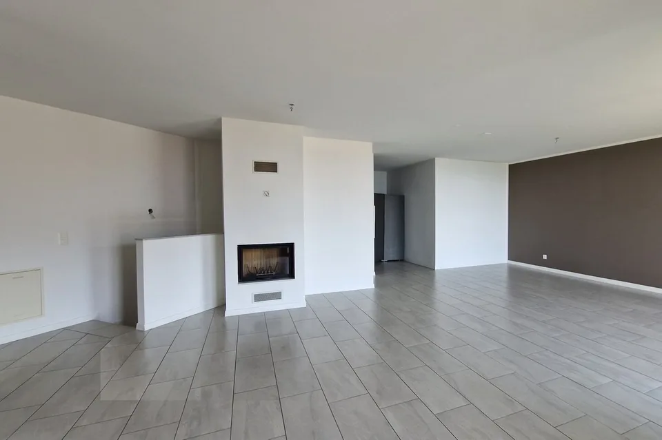 Casa contigua 5,5 locali con terrazza vista lago e giardino a Lopagno