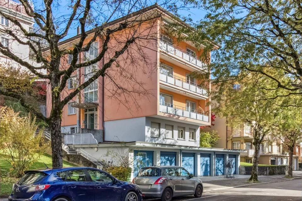 Schönes 5-Zimmer-Apartment im letzten Stock eines kleinen PPE