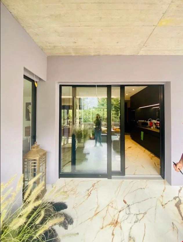 Luxurious with winter garden, 2 dining seating areas, 2 terraces & swimming pool