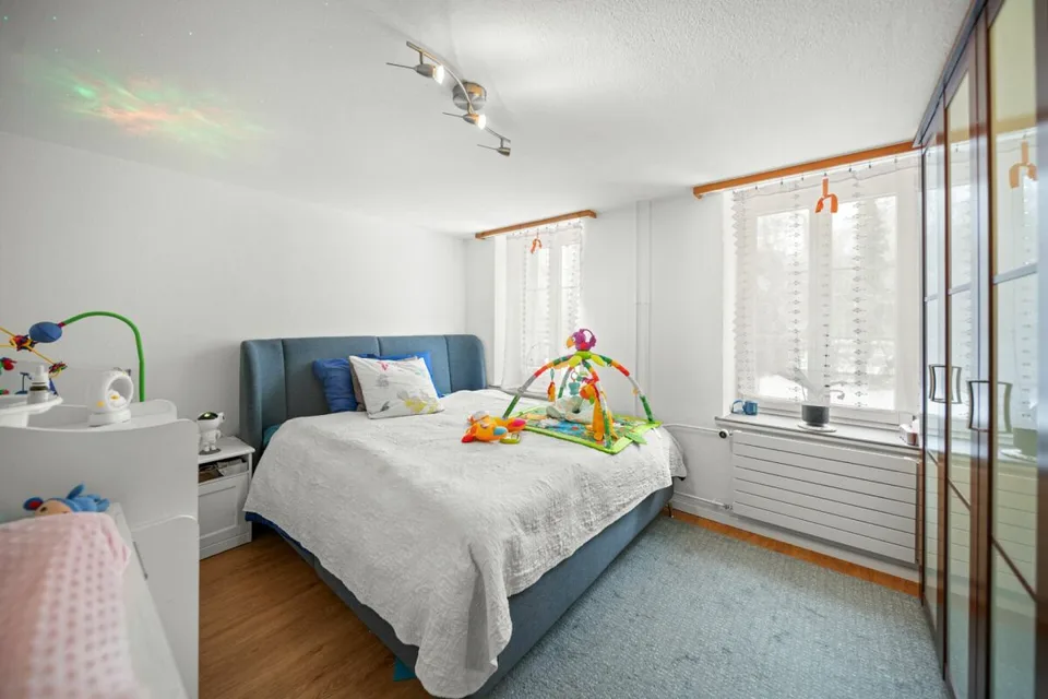 Renovierte 3.5-Zimmer-Wohnung mit Gartenanteil nahe der Thur