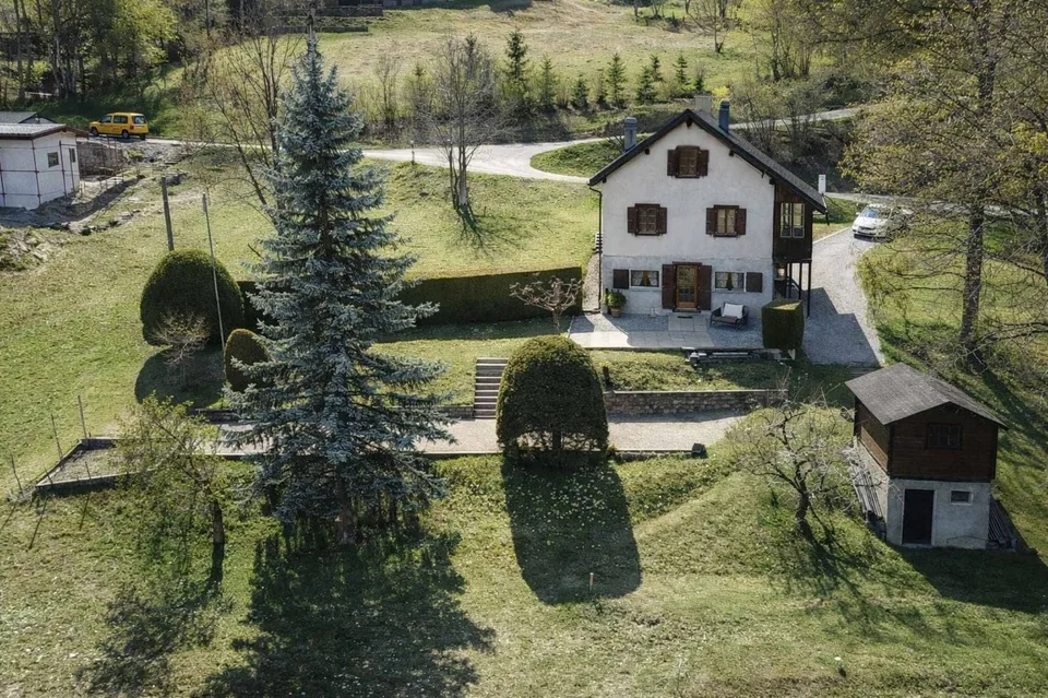 Chalet de caractère aux Mayens-de-Chamoson – photo 1 sur 22