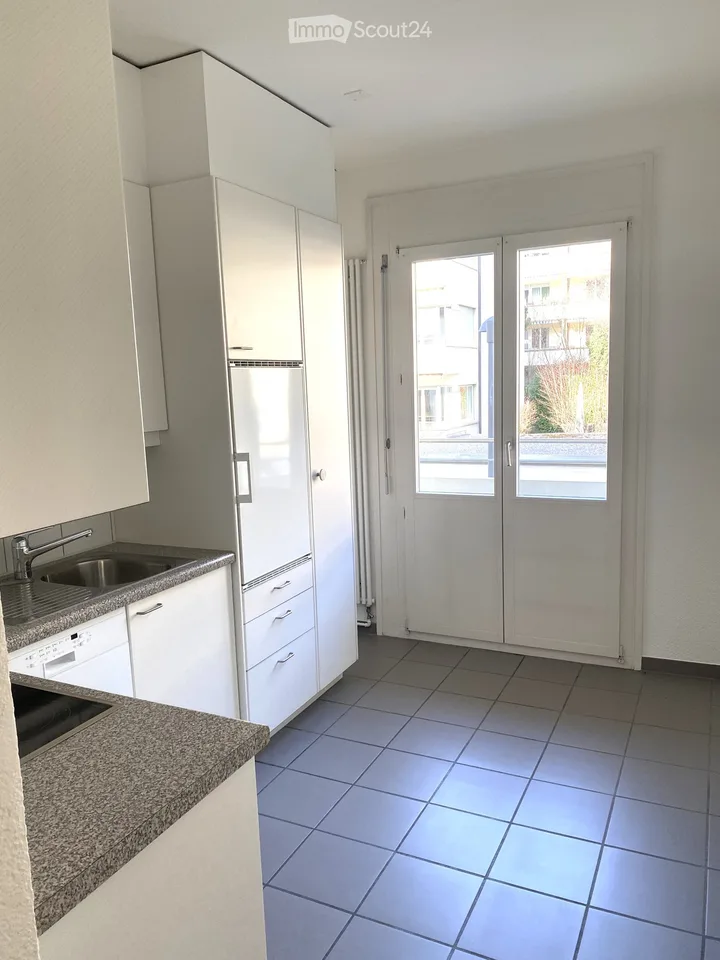 Appartamento soleggiato di 1,5 locali per single con piccolo balcone
