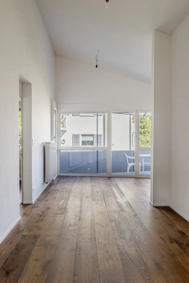 Appartement en état de propriété avec vue sur le lac