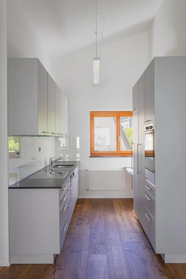 Appartement en état de propriété avec vue sur le lac